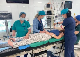 Sindicatele din Sănătate avertizează că noua lege a salarizării poate aduce scăderi de venituri. Luni e grevă de avertisment
