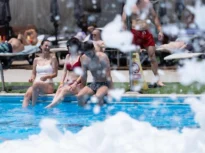 Vara începe la Premium Wellness. Piscina exterioară și-a deschis porțile și aduce un sezon plin de relaxare, evenimente tematice și experiențe pentru întreaga familie