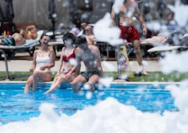 Vara începe la Premium Wellness. Piscina exterioară și-a deschis porțile și aduce un sezon plin de relaxare, evenimente tematice și experiențe pentru întreaga familie