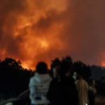 Franța, în alertă maximă: Macron convoacă o celulă de criză din cauza incendiilor scăpate de sub control. Canicula riscă să le amplifice (Video)