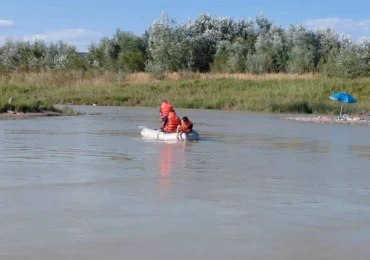 Cinci oameni, dintre care 4 copii, au murit înecați în weekend. DSU: Apele ascund pericole care pot deveni fatale în câteva clipe