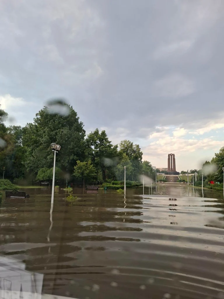 inundații parcul Carol