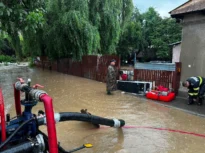 Capitala și 9 județe, lovite de ploi și furtuni: Peste 100 de case inundate, evacuări în Prahova (Foto & Video)