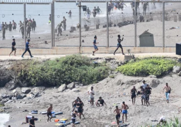 Criza din Ceuta: Italia suspendă acordul Schengen cu Spania. Muniție electorală pentru tabăra Trump