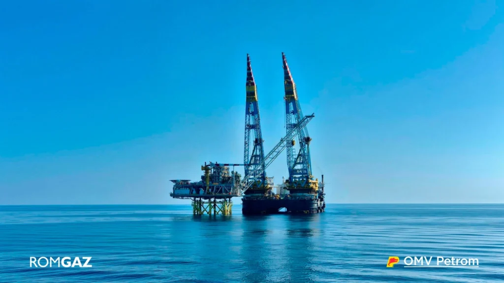 Platforma care va trata gazele din Neptun Deep a fost instalată în Marea Neagră: 16.500 de tone, 225 de metri înălțime, complet automatizată