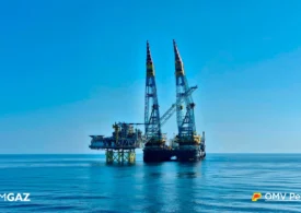 Platforma care va trata gazele din Neptun Deep a fost instalată în Marea Neagră: 16.500 de tone, 225 de metri înălțime, complet automatizată