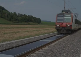 Europa testează o idee inedită: căile ferate care produc energie electrică (Video)