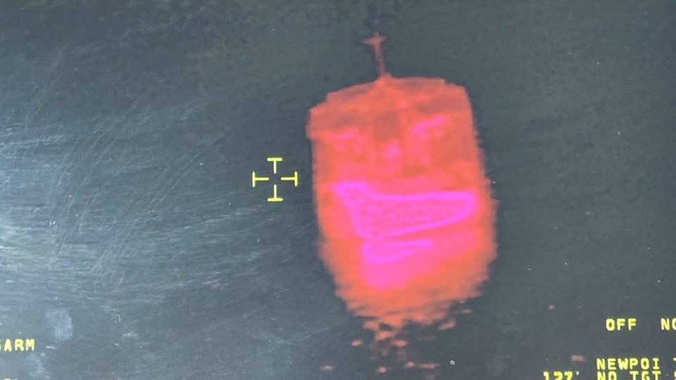 Imagini din elicopter cu nava lovită în Marea Neagră: Nimeni nu poate urca la bord (Foto & Video)