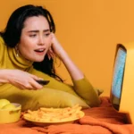 Cum ne prostește televizorul, la propriu! Ce-au descoperit oamenii de știință