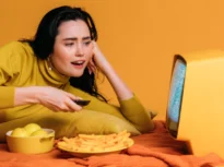 Cum ne prostește televizorul, la propriu! Ce-au descoperit oamenii de știință