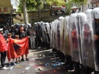 Cum a devenit un proiect al familiei Trump simbolul revoltei împotriva sistemului din Albania