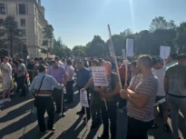 Protest violent al oierilor în București. Jandarmii au folosit gaze lacrimogene (Foto & Video) UPDATE Șeful ANSVSA a convocat o celulă de criză