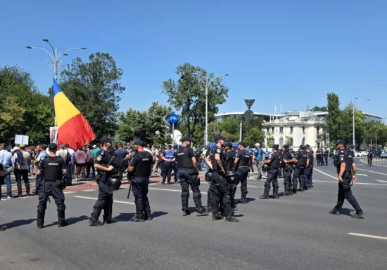 Oierii, chemați la negocieri după protestul violent din Capitală. Guvernul promite un plan pentru deblocarea exporturilor de oi