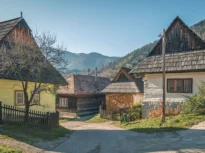 100.000 de turiști pe an într-un sat cu doar 17 locuitori. Exasperați de aglomerație, unii vor să renunțe la statutul UNESCO