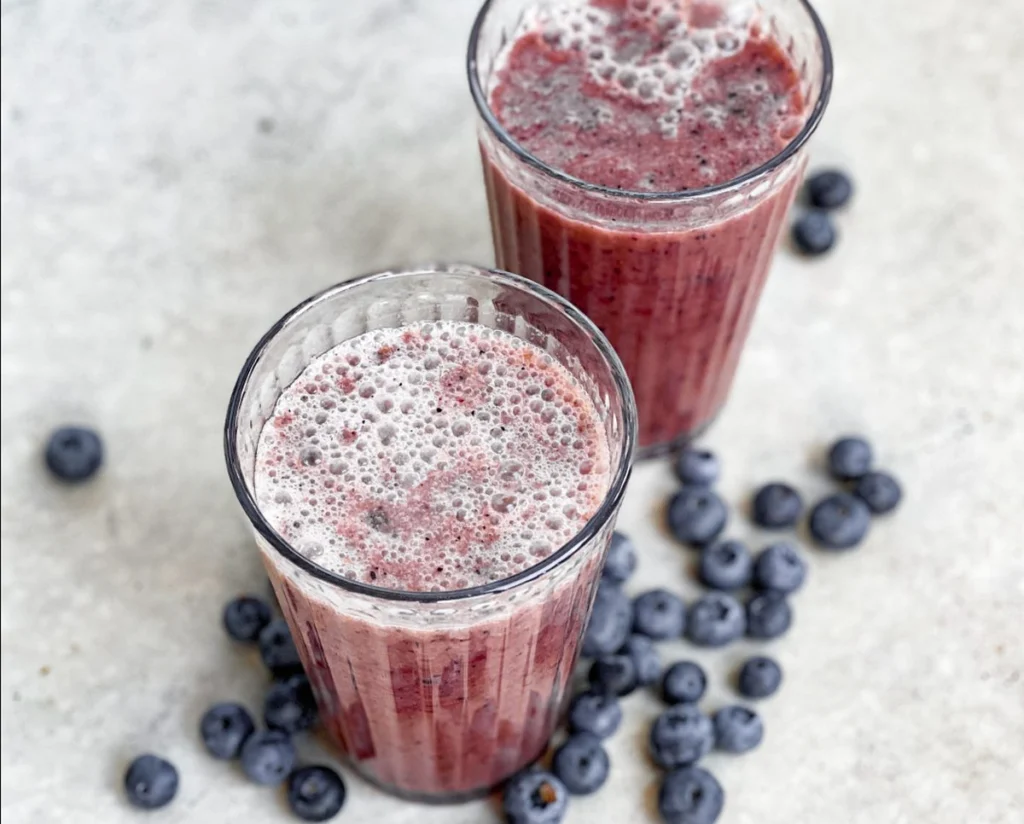 Două fructe pe care să nu le folosești niciodată în același smoothie! Nici măcar nu le consuma la aceeași masă!