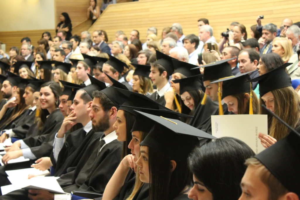 Administrația Trump limitează durata vizelor pentru studenții și jurnaliștii străini