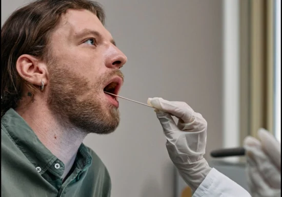 Testul care poate depista cancerul oral într-o oră, fără biopsie