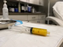 O tendință controversată în chirurgia estetică: grăsimea provenită de la decedați umple golurile lăsate de Ozempic