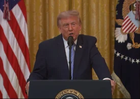 Trump cere retragerea licențelor ABC și NBC, după ce posturile au refuzat să-i transmită discursul în direct