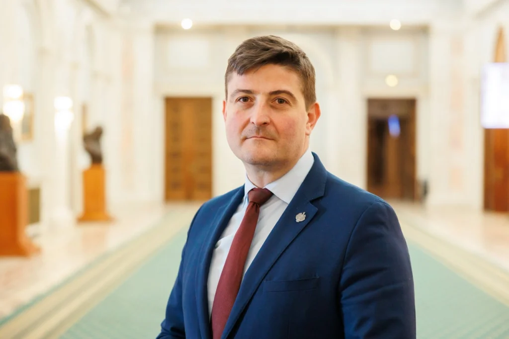 Deputat USR: Motivarea CCR e demnă de un regim dictatoria. Se contrazice de patru ori
