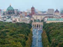 Berlinul, șantajat înaintea alegerilor. Hackerii cer două milioane de euro, ca să nu publice parole și documente sensibile