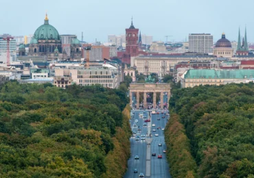 Berlinul, șantajat înaintea alegerilor. Hackerii amenință să publice parole și documente sensibile și cer două milioane de euro