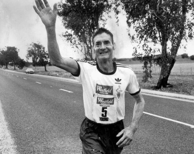 Fermierul care i-a surprins pe toți și a redefinit ultramaratonul: Povestea lui Cliff Young
