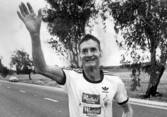 Fermierul care i-a surprins pe toți și a redefinit ultramaratonul: Povestea lui Cliff Young