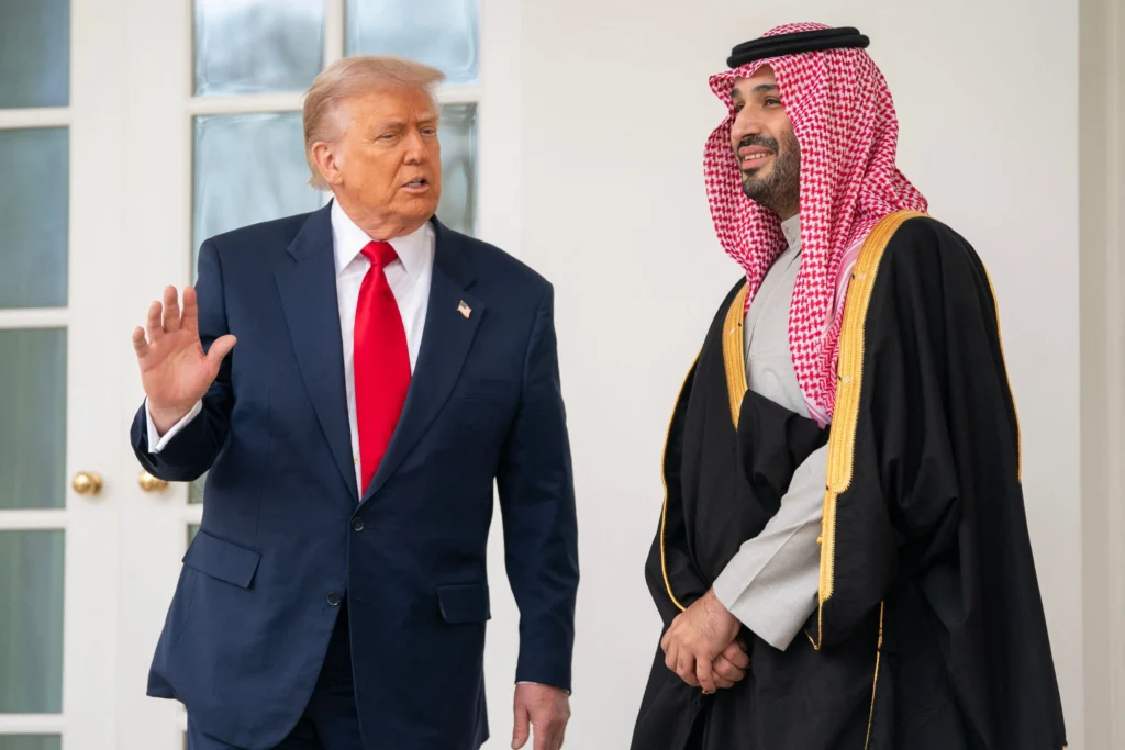 Trump renunță la atacurile asupra Iranului după o discuție cu prințul moștenitor saudit