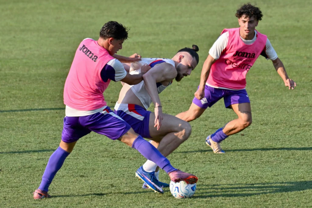 Radu Drăgușin, integralist în egalul făcut de Fiorentina cu marele Real Madrid
