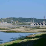 Dunărea a atins, cu două zile mai devreme, un nou debit minim istoric. Scufundarea barjelor e analizată foarte strict: O cursă contra cronometru