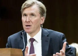Pentagonul vrea să știe părerea aliaților NATO despre revizuirea desfășurării trupelor americane în Europa. Subsecretarul Elbridge Colby vine în România