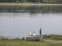 O veste bună și una rea pentru Cernavodă: Nivelul Dunării a crescut cu 2 cm după detonarea de la Bala, însă debitul scade sub minimul istoric. Urmează scufundarea barjelor
