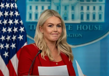 Donald Trump anunță plecarea purtătoarei sale de cuvânt, Karoline Leavitt