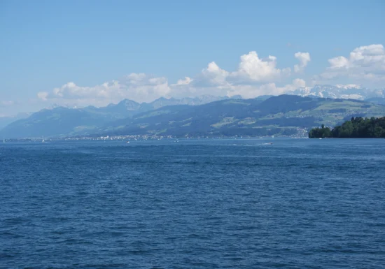 Apa lacului Zurich a atins cel mai scăzut nivel din ultimii 75 de ani
