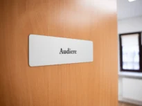 Copii victime ale abuzurilor fizice și sexuale: peste 20.000 de cazuri de abuz, fetele sunt în număr mai mare decât băieții victime ale abuzului sexual