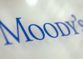 România așteaptă verdictul Moody’s. Trei variante de răspuns. Ce poate înclina balanța