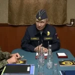 Hainele cele noi ale lui Putin. De ce a schimbat costumul cu uniforma militară după patru ani de război