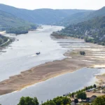 Secetă mare în Germania: Rinul riscă să fie tăiat în două