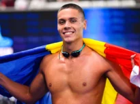 David Popovici transmite un mesaj autorităților la revenirea în țară: „Cât mai pot aștepta acești sportivi?”