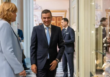 Nicușor Dan va discuta marți cu liderii partidelor pe legea salarizării - Surse. Grindeanu spune că e aproape imposibil să fie adoptată în timp util