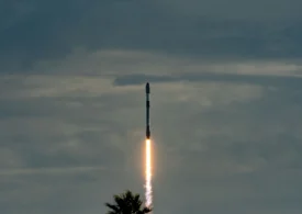 O rachetă SpaceX se va prăbuși pe Lună cu o viteză de aproape 9.000 km/h. De ce sunt îngrijorați cercetătorii