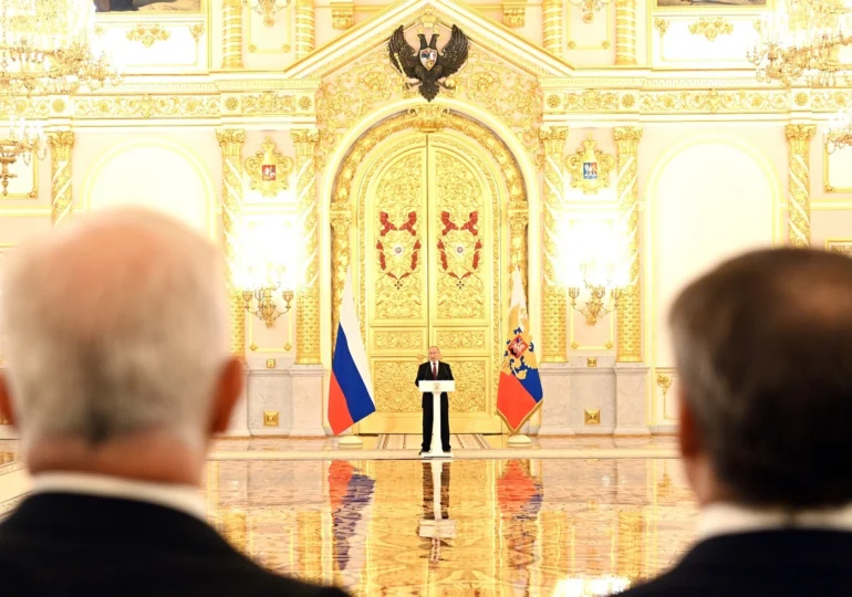 Teroare la Kremlin: Oamenii lui Putin se tem că va trimite FSB-ul după ei