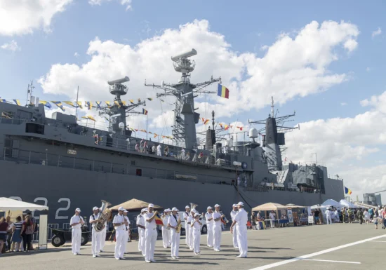 Ziua Marinei la Constanța. Bolojan a fost huiduit în timpul discursului, Nicușor Dan lipsește pentru al doilea an la rând (Video)