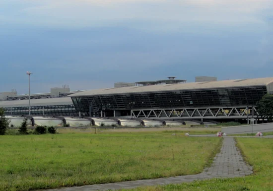 O dronă cu un dispozitiv exploziv a perturbat traficul pe aeroportul Leipzig, un centru logistic cheie pentru NATO și transporturile către Ucraina