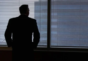 Companiile se lăudau că AI le permite să renunțe la angajați. Acum șefii lor și-au schimbat discursul