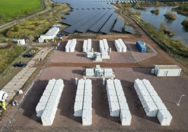 Bulgaria a instalat într-o lună mai multe baterii de stocare a energiei decât are România în total. Ce pregătește Bucureștiul
