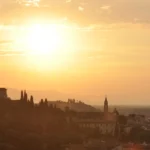 Cel mai fierbinte oraș al Europei trăiește acum un nou tip de lockdown