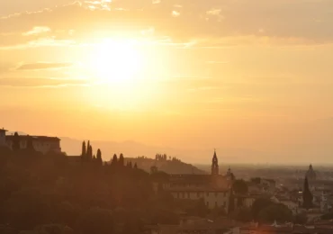 Cel mai fierbinte oraș al Europei trăiește acum un nou tip de lockdown