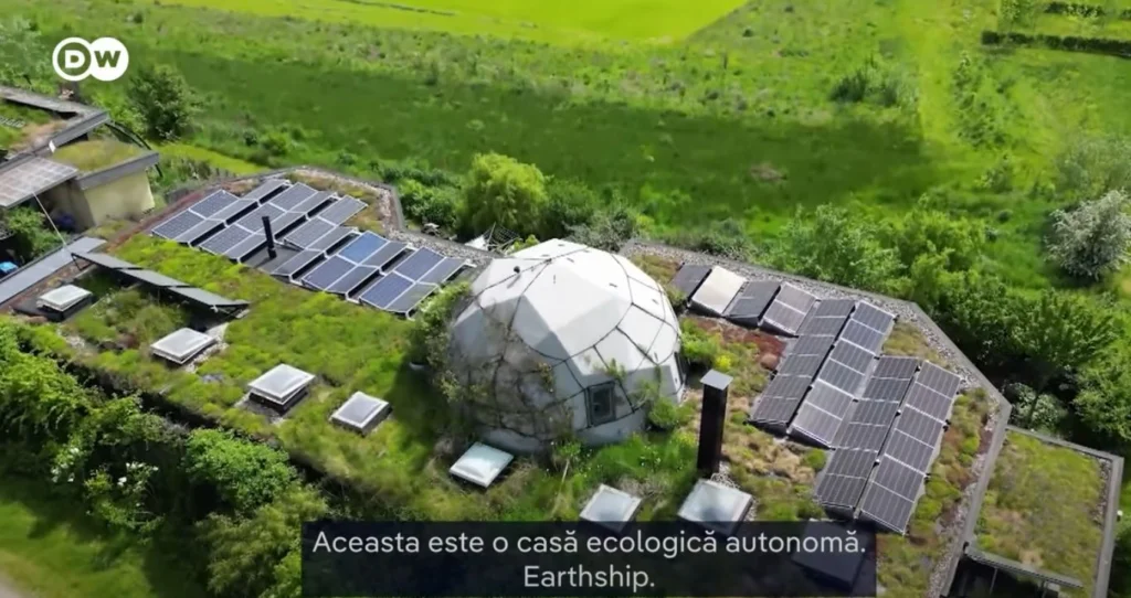 Earthship: O casă total independentă energetic (Video)